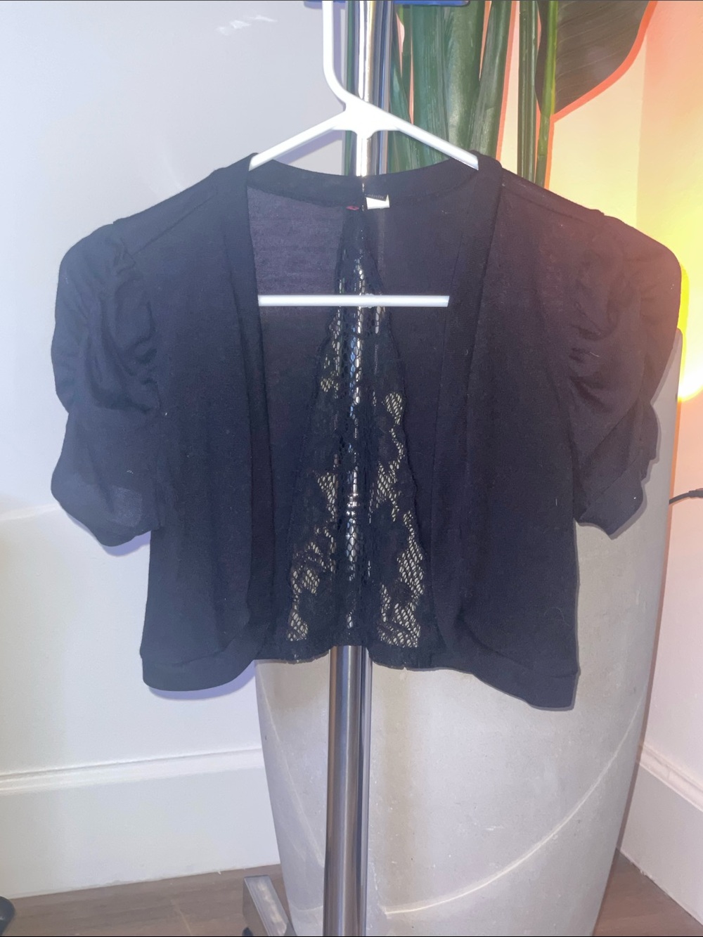 Black Lace-Back Short Sleeve Shrug - Women